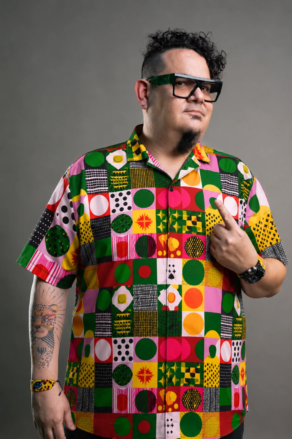 Portrait of Mr. Pauer in colorful Electrópico shirt